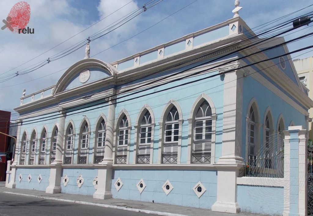 Foto em destaque da Escola Modelo