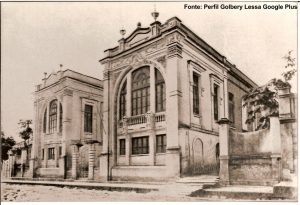Foto antiga da Antiga Faculdade de Comércio
