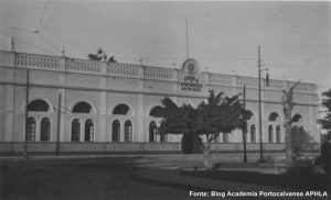Foto antiga da Antiga Escola de Aprendizes Artífices vista de longe