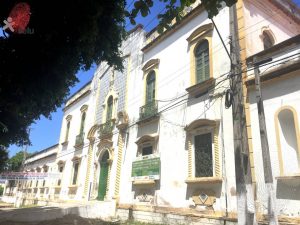 Foto recente do Centro de Ciências Biológicas visto de lado