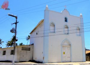 Foto recente da Igreja Nossa Senhora da Conceição vista do ângulo esquerdo
