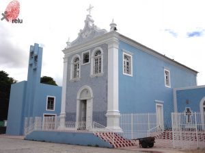Foto recente da Matriz Santo Antônio de Pádua vista em perspectiva